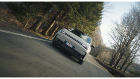 Leapmotor presenteert krachtige nieuwe All-Wheel Drive-versie van elektrische C10 SUV