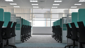 Waarom screens de ideale buitenzonwering zijn voor jouw bedrijfspand