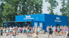 Festivalwinkel bol keert terug op Lowlands 2025