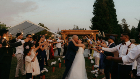 Waarom smart casual dé dresscode is voor moderne bruiloften en feestjes