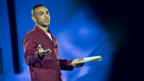 Ikenna Azuike wint Dutch Media Week Award