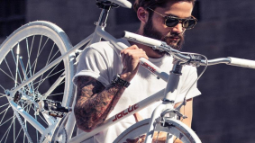 Racen door de stad met maar één versnelling