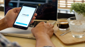 In vier stappen van je vervelende LinkedIn-connectie af