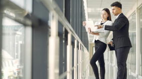 Een veiligere werkplek creëren? Ontdek de voordelen van camerabewaking bedrijf