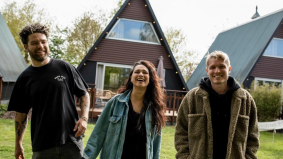 Het Friese vakantiepark Het Wylde Pad van influencer ‘De Huismuts’ haalt ruim 200.000 euro op aan crowdfunding