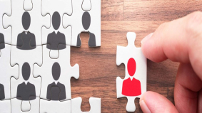 Gelijkwaardige arbeidsvoorwaarden uitzendkrachten per 2026