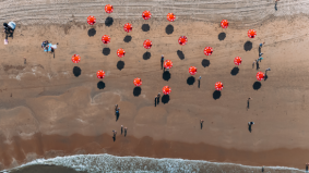 Parascroll: Vodafone's parasol met zonnepaneel