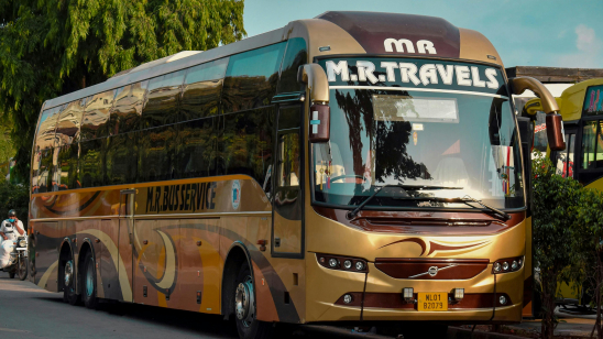 Met het hele bedrijf op pad? Huur een bus!