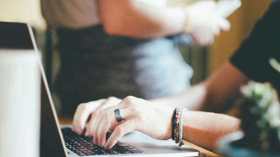 ilionx introduceert uniek concept voor circulaire digitale werkplekken bij klanten