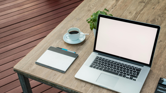 Nieuwe toolkit van HvA en Saxion helpt organisaties hybride werken inclusiever te maken